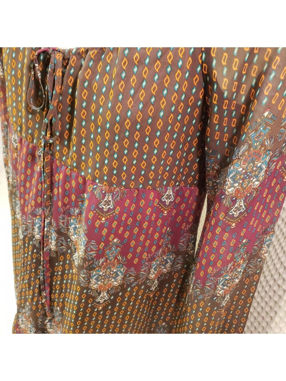 Xhilaration tunic / Brown and multi-colored print. - Picture 6 of 6